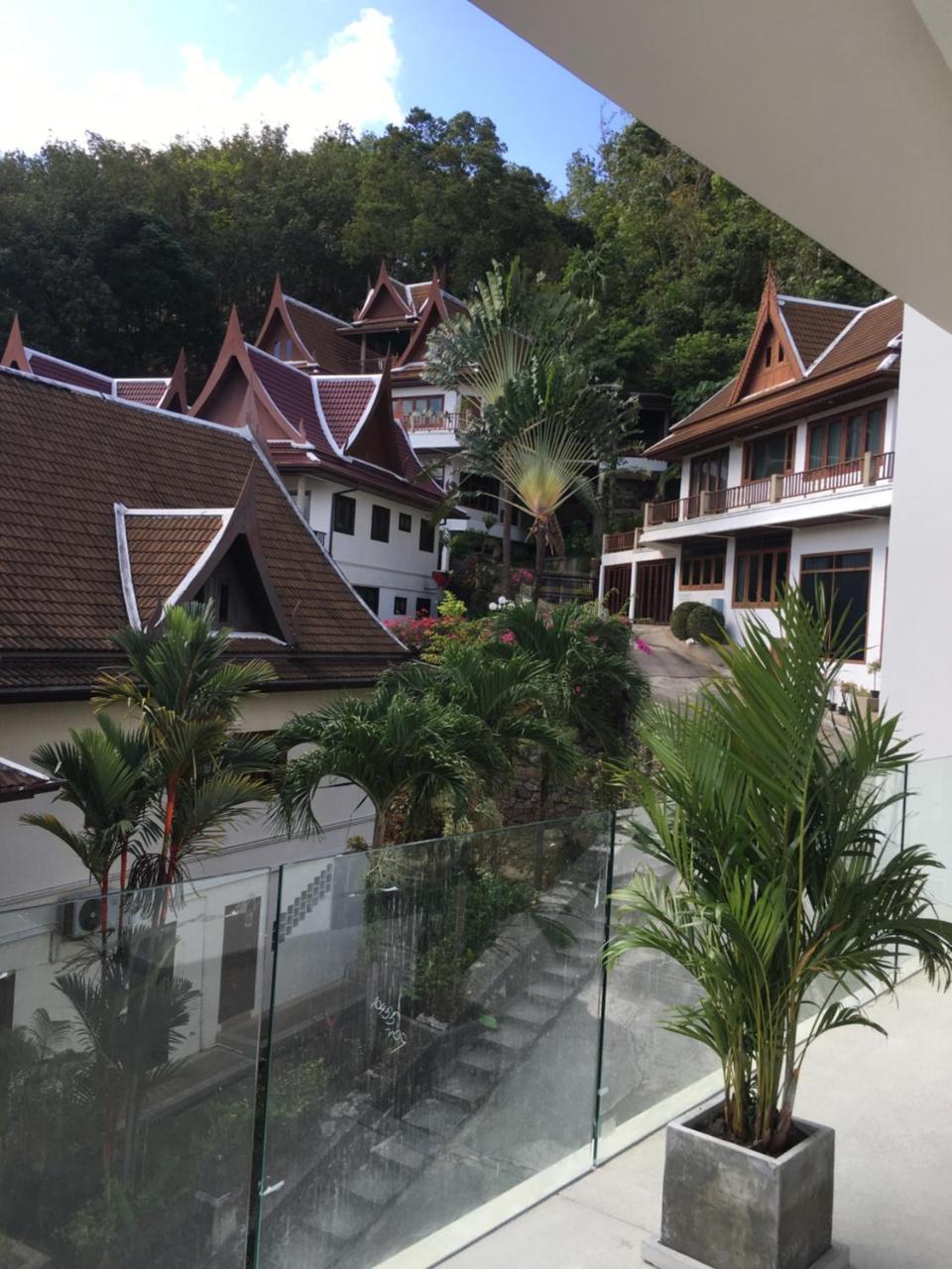 Patong Heights Otel Dış mekan fotoğraf Thai style resort